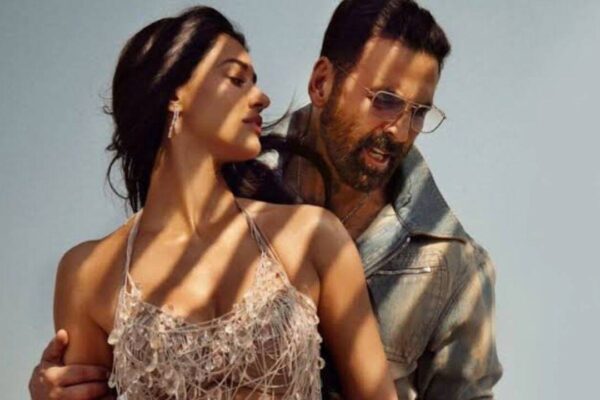 'Welcome to the Jungle' box office collection Day 14 [LIVE]: Akshay Kumar starrer eyes Rs 130 crore amid 'Dhamaal 4' release and Rs 180 crore global haul | Hindi Movie News