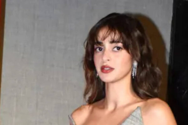 'Chand Mera Dil' star Ananya Panday enjoys Pitbull's concerts: Shares posts of singing 'Rain Over Me' |