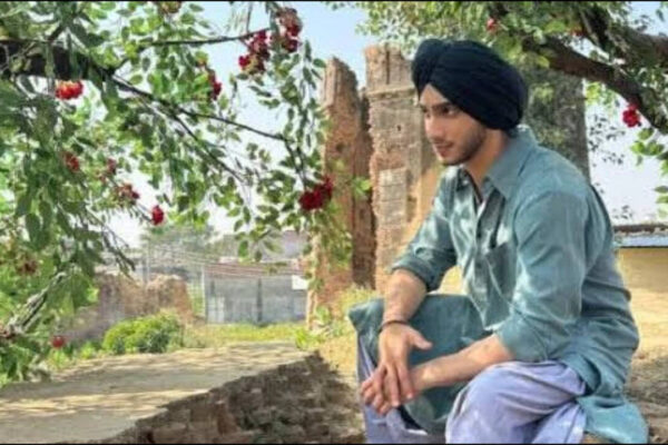 Vedang Raina Dating Rumors: Is Vedang Raina dating? Actor finally spills the beans on his relationship status, talks about ‘Main Vaapas Aaunga’ and dream directors | Hindi Movie News