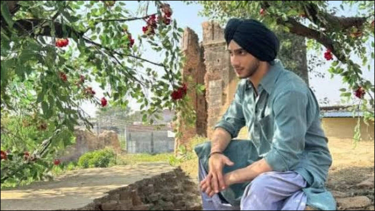 Vedang Raina Dating Rumors: Is Vedang Raina dating? Actor finally spills the beans on his relationship status, talks about ‘Main Vaapas Aaunga’ and dream directors | Hindi Movie News