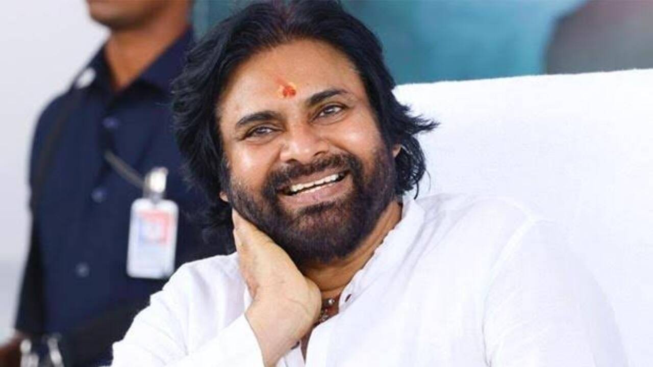 Pawan Kalyan Shoulder Surgery: Pawan Kalyan undergoes 3.5 hour shoulder surgery in Mumbai after being diagnosed with severe rotator cuff injuries | Hindi Movie News