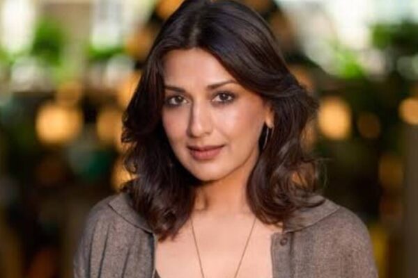 Sonali Bendre's diet and fitness at age 51 includes 18-20 hours of fasting, the actress revealed she followed autophagy for healing from stage IV metastatic cancer | Hindi Movie News