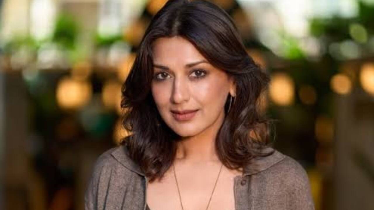 Sonali Bendre's diet and fitness at age 51 includes 18-20 hours of fasting, the actress revealed she followed autophagy for healing from stage IV metastatic cancer | Hindi Movie News
