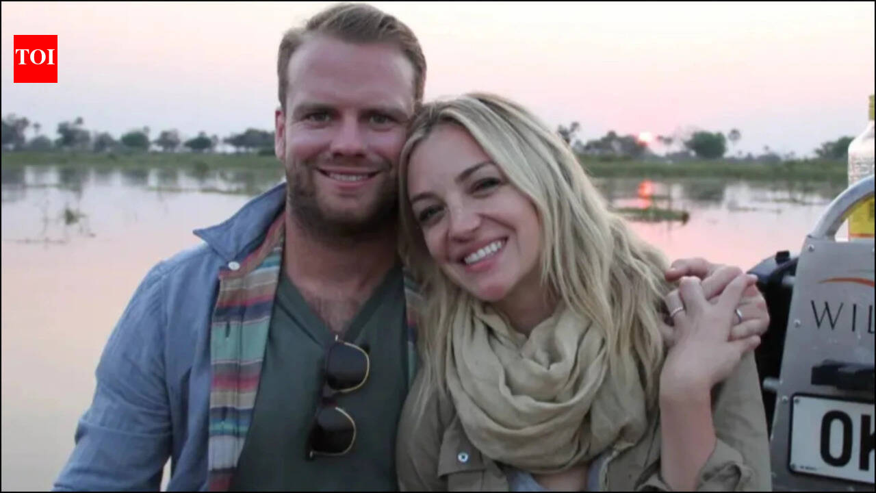 Abby Elliott Divorce News: The Bear’ star Abby Elliott and husband Bill Kennedy file for divorce after 10 years of marriage | English Movie News