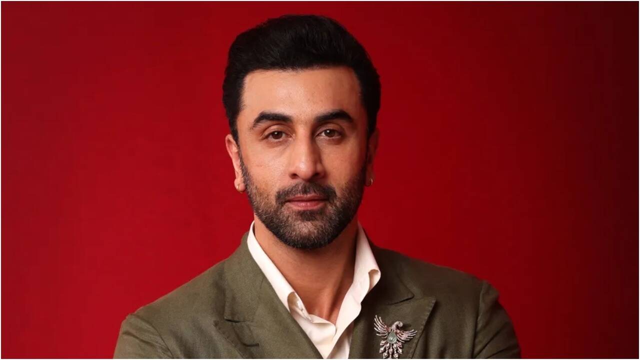 'RAM sab kuchh hain': Lyricist Dr. Kumar Vishwas recalls Ranbir Kapoor asking, 'is Ram God or man?' while preparing for 'Ramayana' | Hindi Movie News