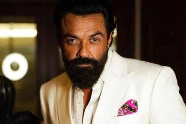 'Jana Nayagan'; Bobby Deol praises Thalapathy Vijay's humility; calls him 'A very simple man' | Hindi Movie News