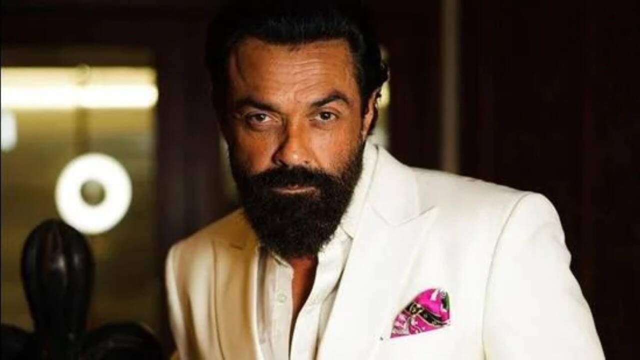 'Jana Nayagan'; Bobby Deol praises Thalapathy Vijay's humility; calls him 'A very simple man' | Hindi Movie News