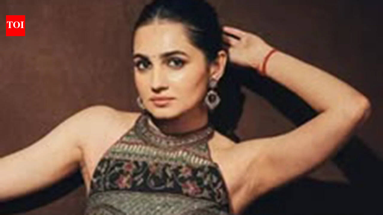 Vedika Pinto opens up about filming intimate scenes with Vikrant Massey in 'Mussafir Cafe': 'Once you feel safe, you stop worrying' |