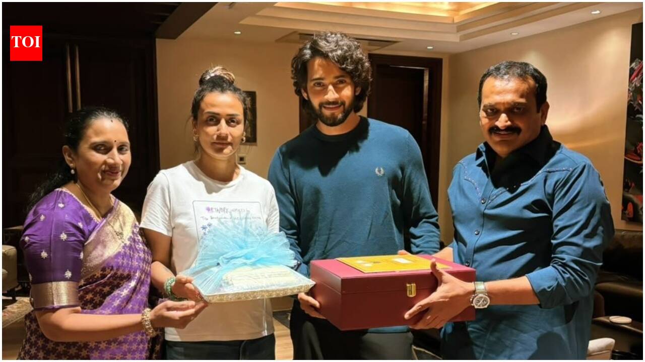 Bandla Ganesh invites Mahesh Babu to daughter's wedding; meets 'Varanasi' star with family | Telugu Movie News