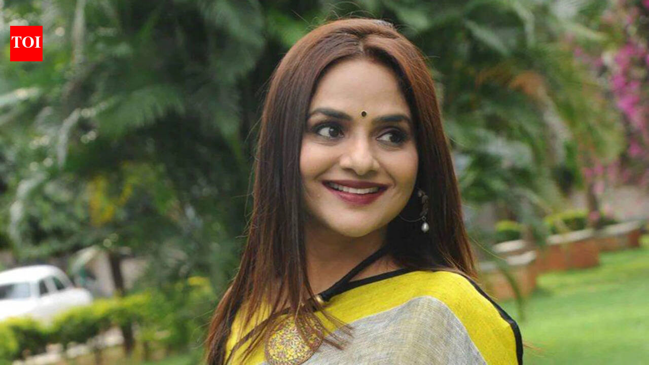 Madhoo Daughter Wedding: Veteran actress Madhoo reveals elder daughter will tie the knot soon, says she is in 'La La Land' ahead of wedding | Tamil Movie News