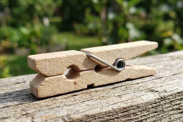 The hidden purpose of clothespin holes: How this overlooked design helps clothes stay secure and reduces peg marks |
