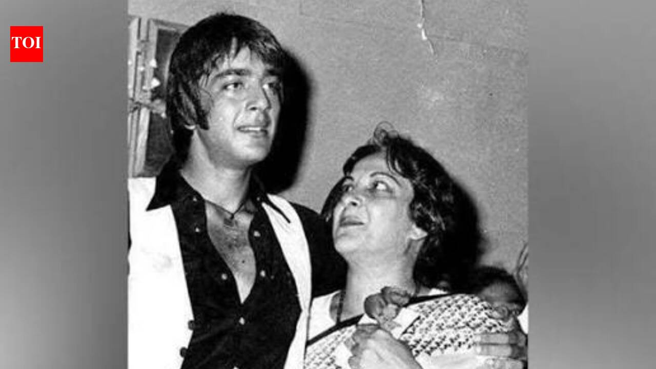 Sanjay Dutt's mother Nargis was in Coma and Sunil Dutt sent him to complete his debut film, the actor recalls traumatic time during his mother's final days: 'I was 19-20 years, just couldn't understand it' | Hindi Movie News
