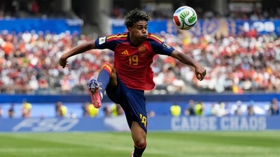 Xavi recalls Lionel Messi moment while explaining Lamine Yamal hype: 'The same thing happened'