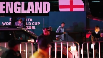 England team booed upon arrival at Mexico hotel ahead of their round of 16 tie against the co-hosts