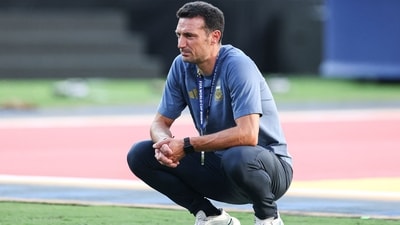 Lionel Scaloni addresses Argentina's Falklands banner row as FIFA steps in with official investigation