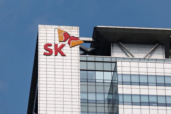 SK Hynix Aims for $149 US Listing Price Despite Volatility, Largest Foreign IPO in US History