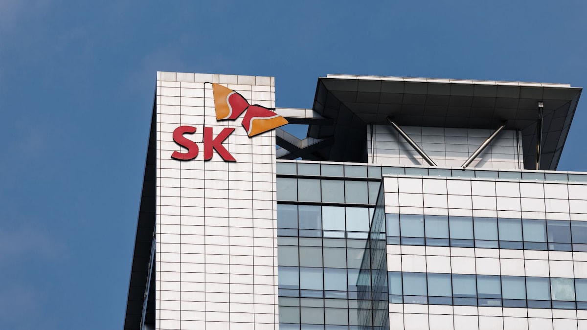 SK Hynix Aims for $149 US Listing Price Despite Volatility, Largest Foreign IPO in US History
