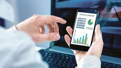 Should you invest in large and midcaps through a single Large & Midcap MF scheme?