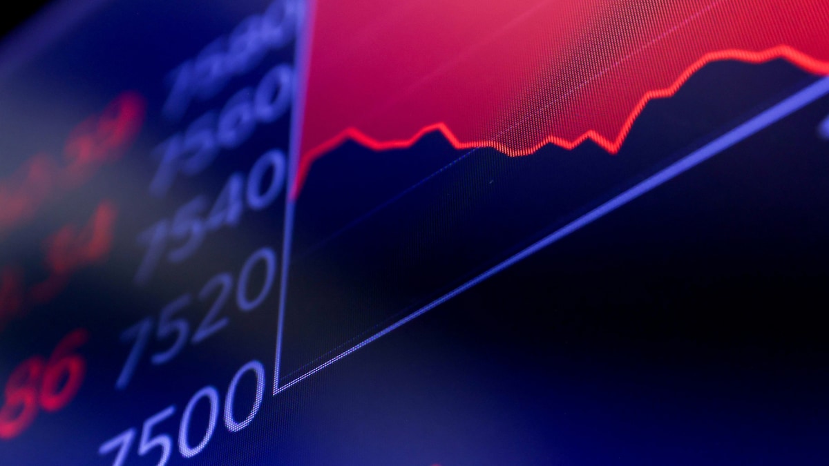 Asian markets choppy as US jobs data douse Fed rate hike bets