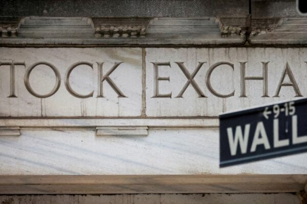 US markets rise for second straight week; SK Hynix's listing steals the show