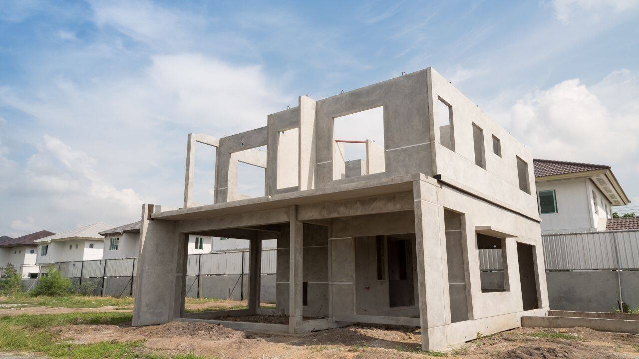 This Gujarat couple is building cement-free homes in just 15 days using industrial waste and they cost only ₹7 lakhs