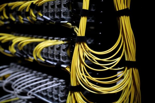 Orient Technologies wins ₹76 crore NPCI server supply contract with 7-year warranty support