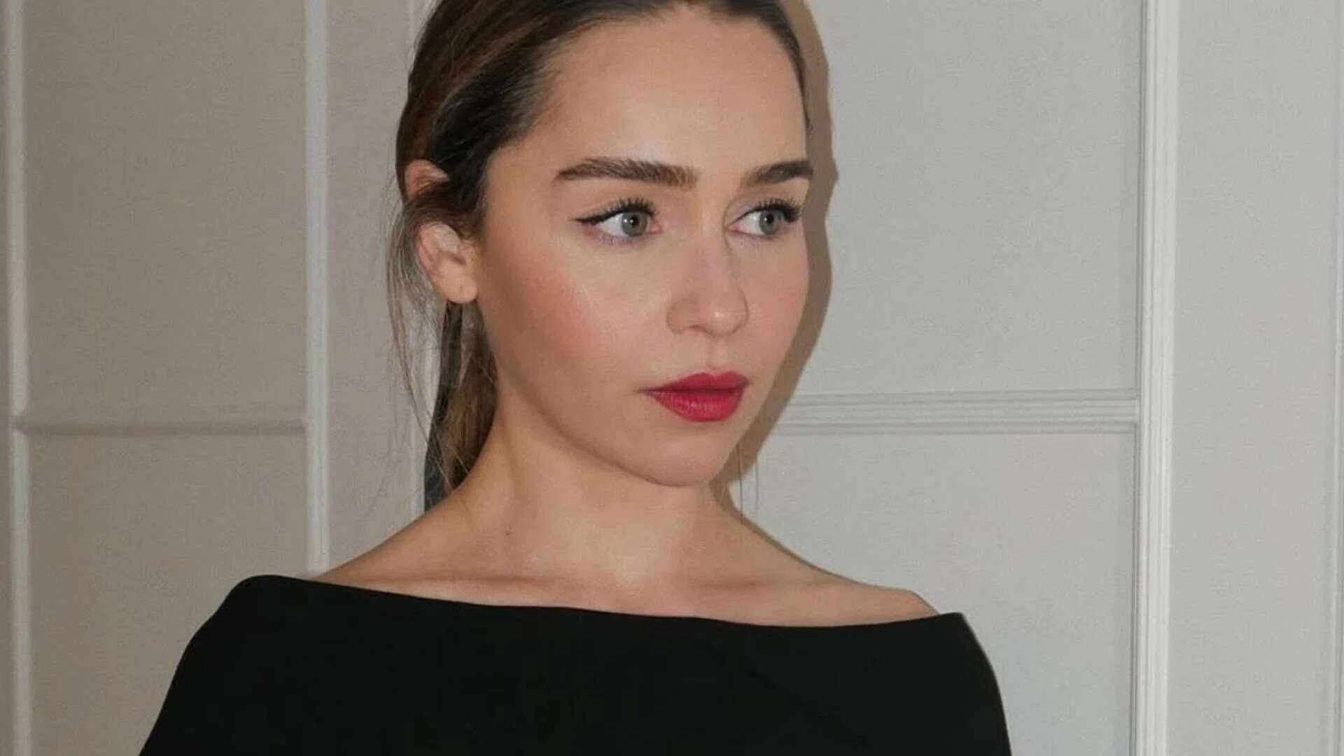 Clarke: Emilia Clarke on Success: A Lesson in Resilience and Perseverance |