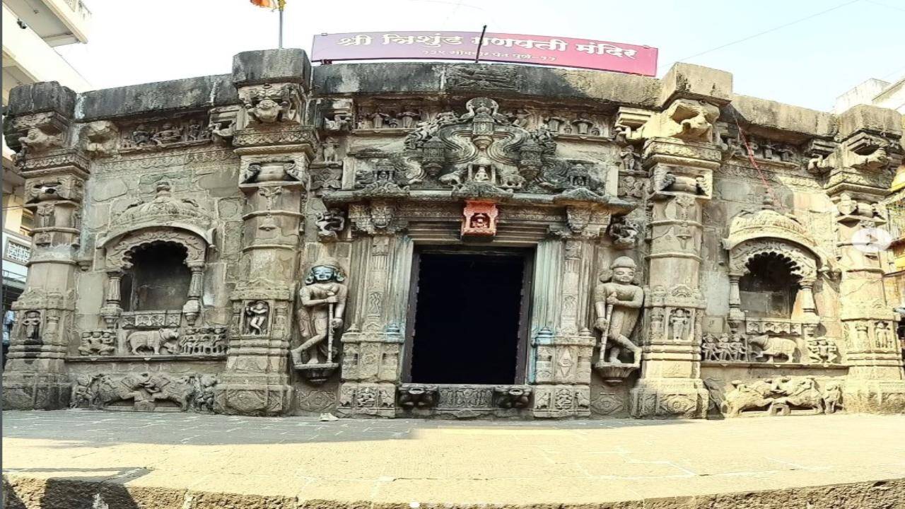 At this unique temple in Maharashtra, Lord Ganesha has three trunks and a secret underwater chamber; how travellers can reach here
