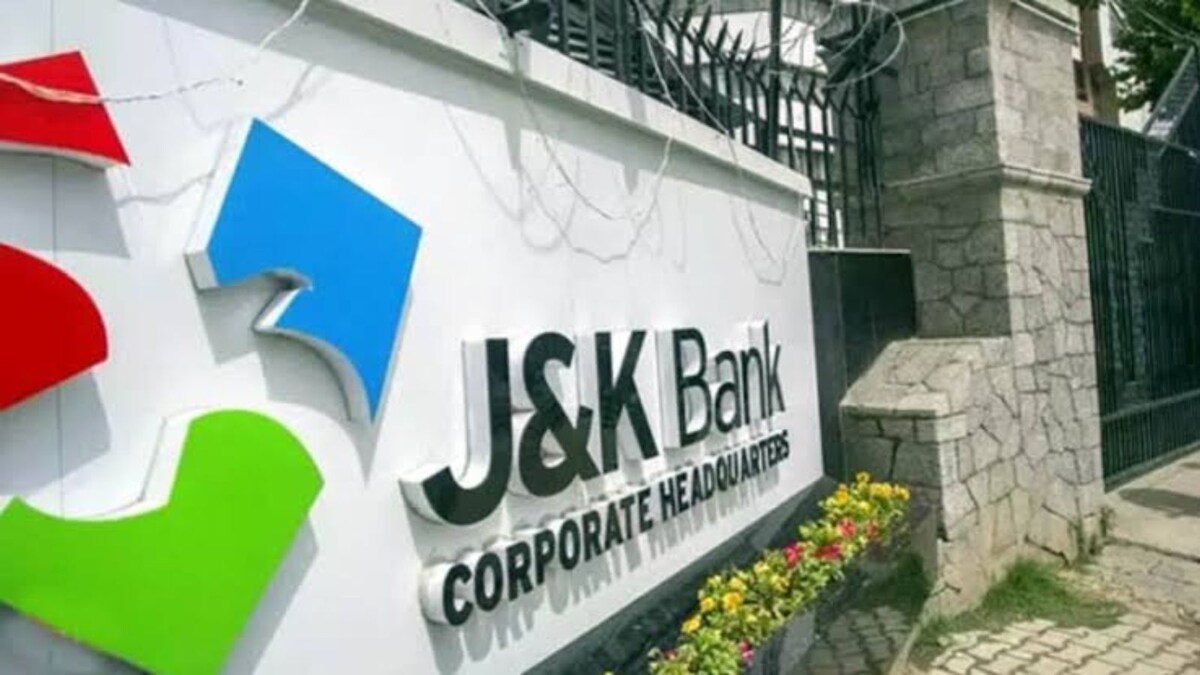 J&K Bank to sell 0.5% stake in PNB MetLife for ₹120 crore