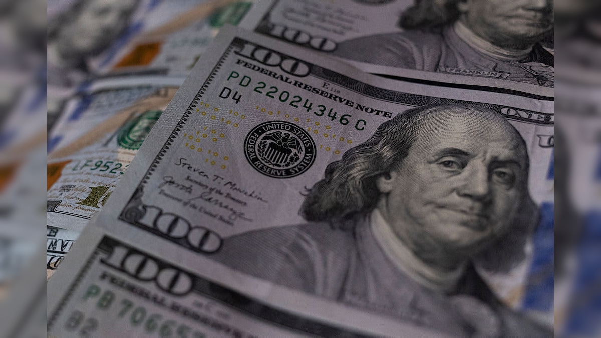The dollar looks ready to break higher. Here's why Wall Street is turning bullish