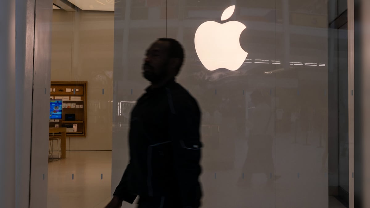 Apple just hit a record high. HSBC says it still has room to run