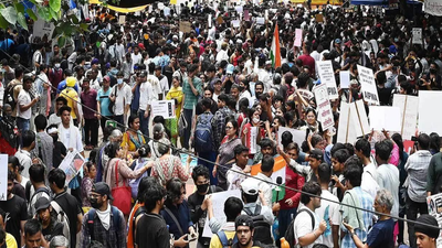 Now, health crisis brews at Jantar Mantar protest as heat, humidity and overcrowding trigger viral infections; doctors raise alarm | Delhi News