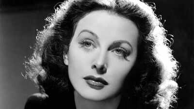 Meet Hedy Lamarr: 'Most beautiful woman in the world' who married an arms dealer, became a Hollywood icon and invented a radio signalling system during World War II, becoming the 'mother of Wi-Fi' | World News