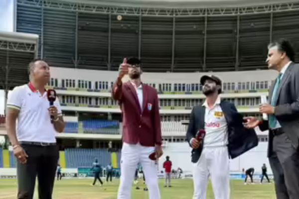 Sri Lanka 364/5 in 89.4 Overs