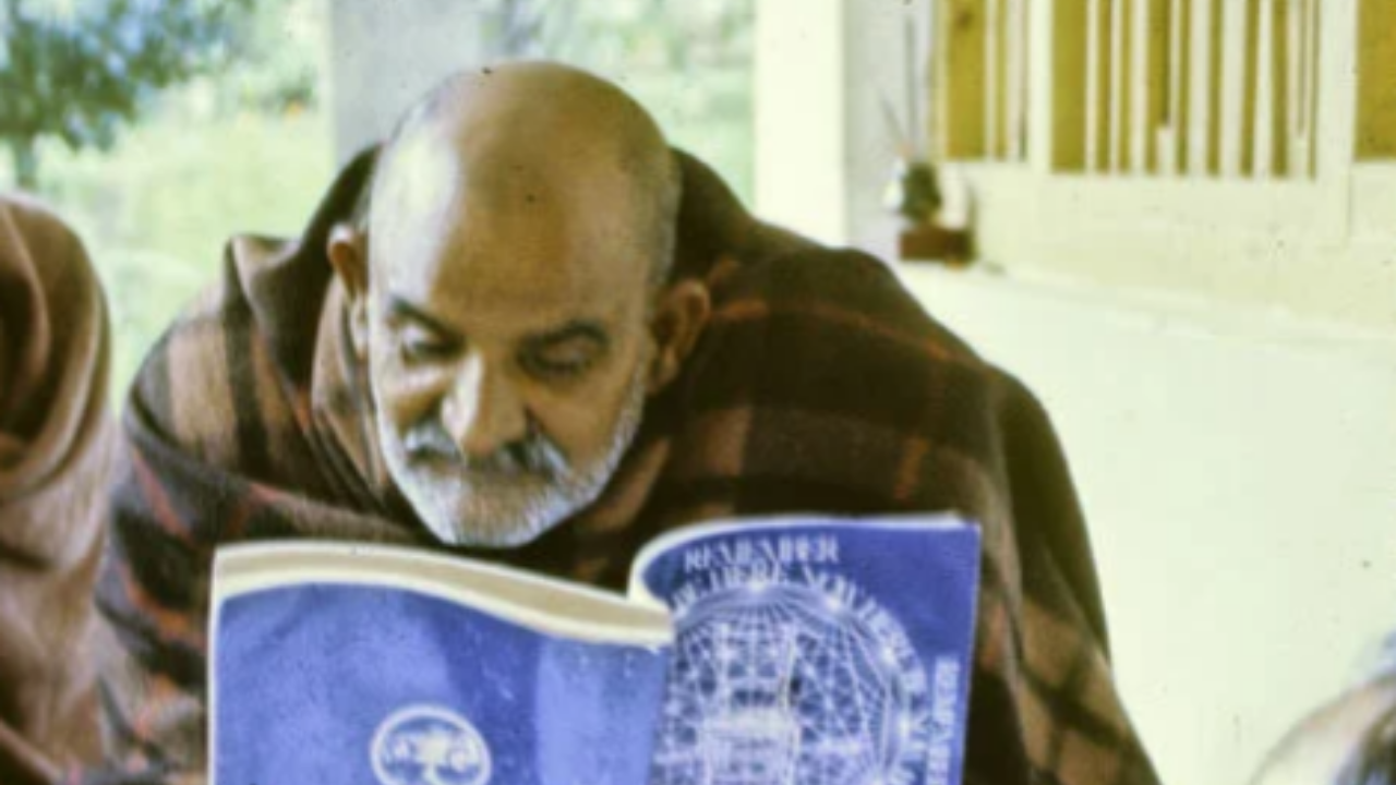 “God will give you everything you need for your spiritual development. Hold on to nothing.”; What Maharaj ji advices on having faith in God and leaving attachment to material possessions