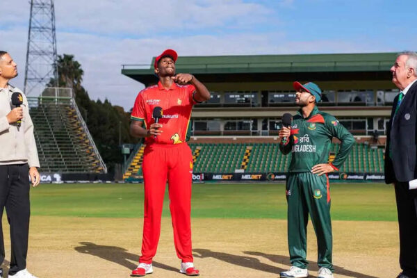 Zimbabwe 70/8 in 20.0 Overs