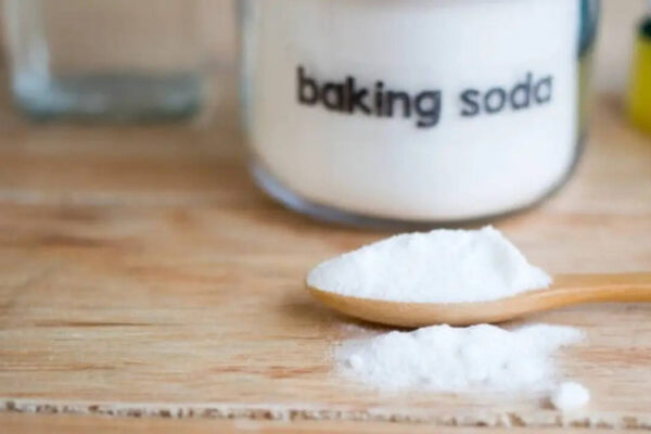 7 Smart ways to use baking soda for cleaning everyday household items