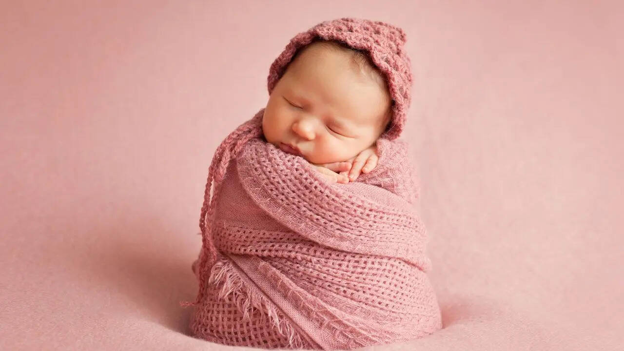 10 beautiful baby girl names inspired by stars and the sky