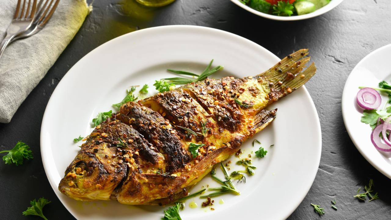 5 simple signs that can save you from buying stale seafood