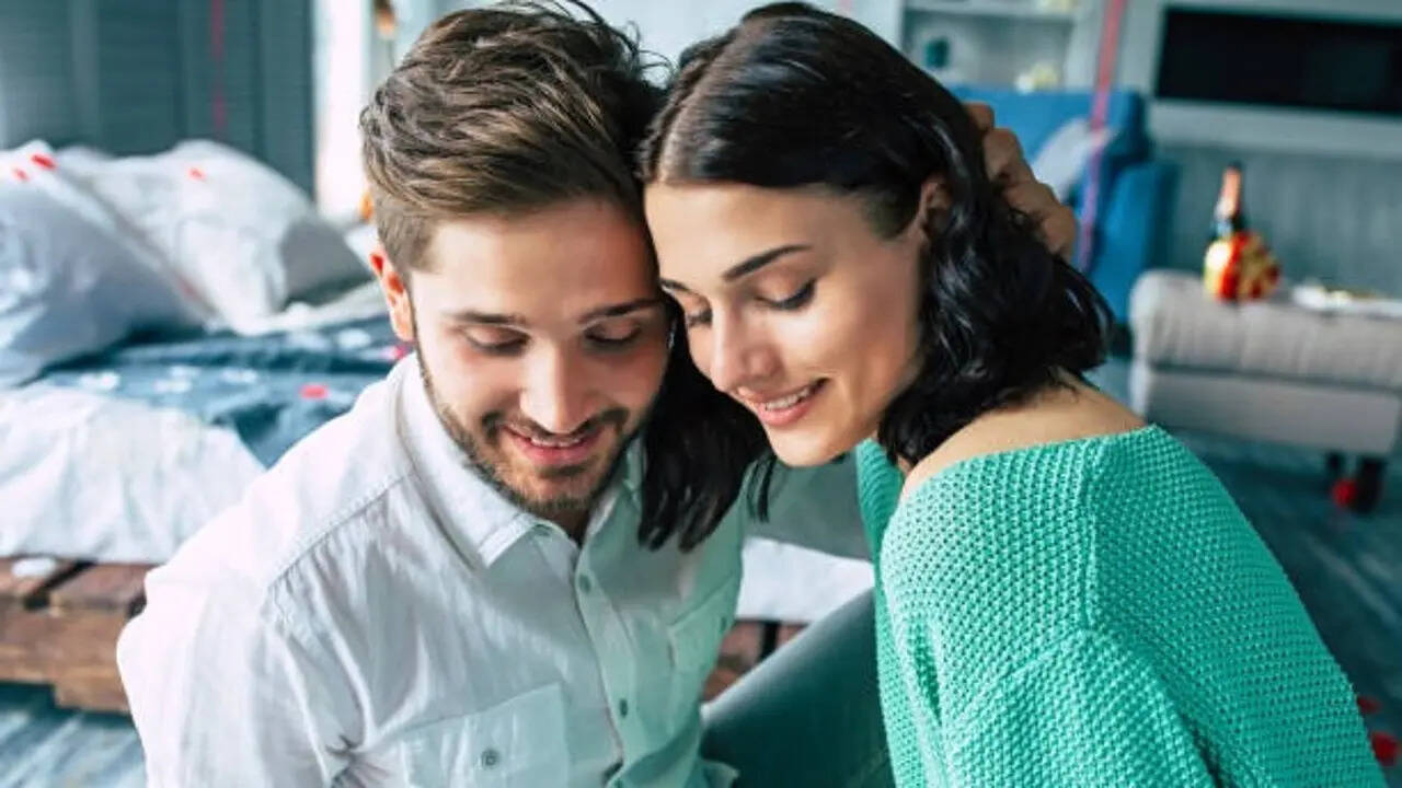 7 Everyday habits that can quietly damage even the happiest relationships