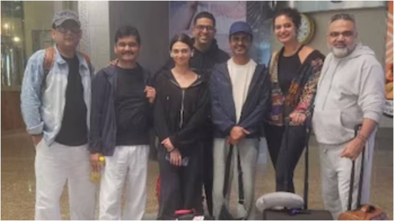 Nawazuddin Siddiqui to make his theatre comeback with 'Naqaab', flies to Chicago with daughter Shora | Hindi Movie News