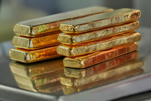 Gold Silver Rate Today Live Updates: Gold rallies over 2% to $4,063 as weak US data boosts investor sentiments