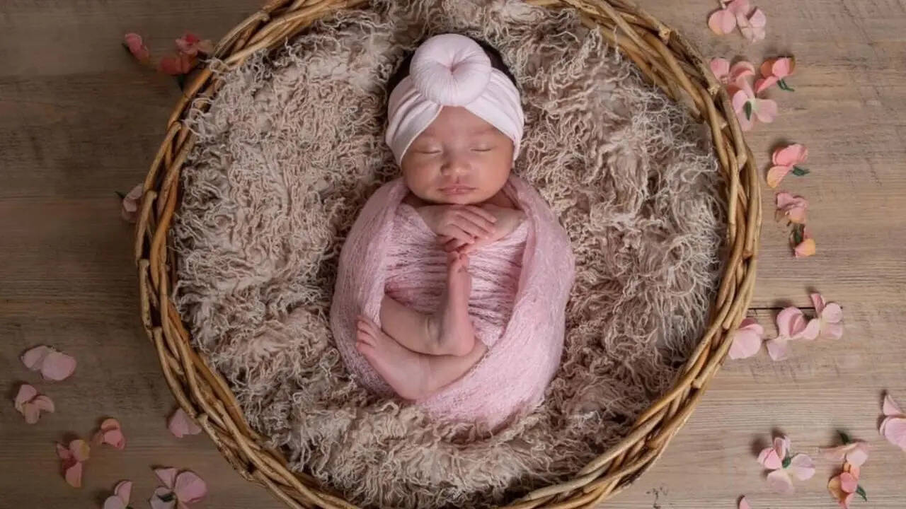 10 baby girl names inspired by Japanese seasons and cherry blossom traditions