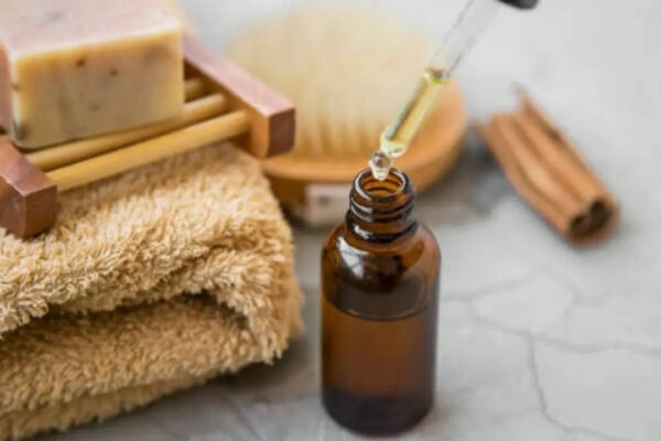 6 Smart ways to use essential oils in your bathroom for a fresher, spa-like feel