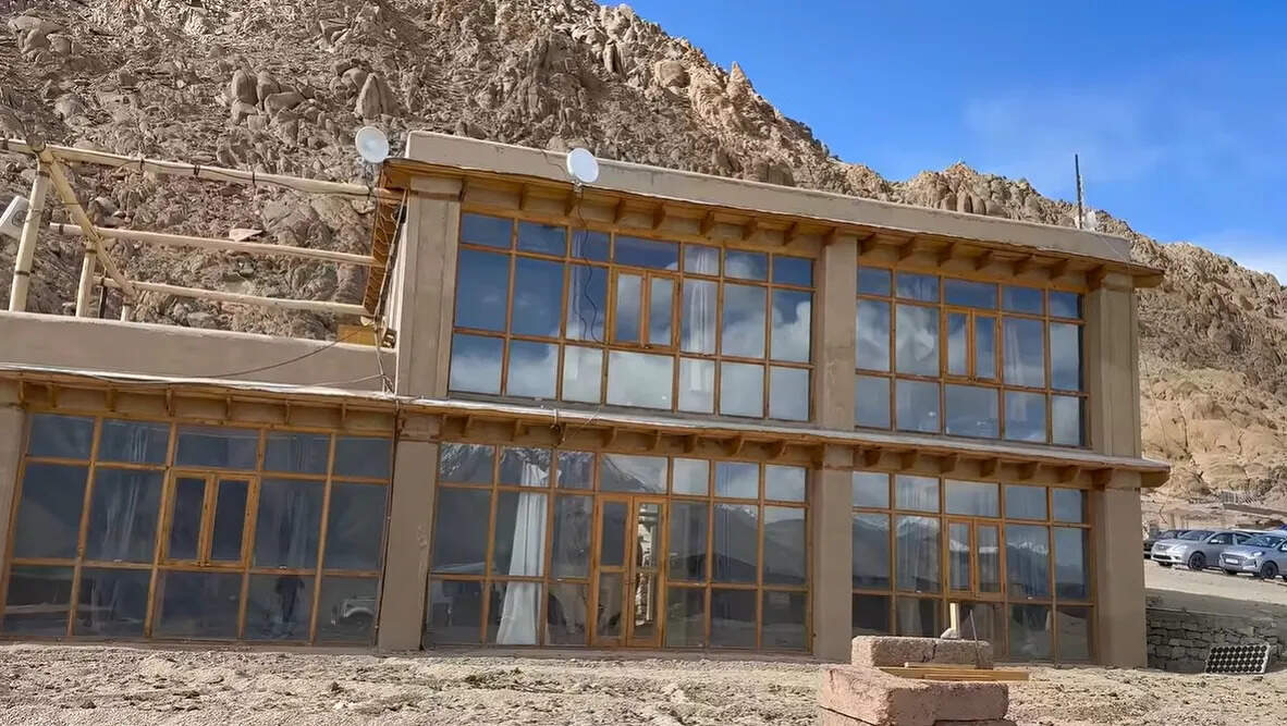Inside Sonam Wangchuk’s sustainable ‘Tribal House’ in Ladakh with mud walls and passive solar heating that stays warm without heating in freezing winters | Hindi Movie News