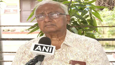 'BJP taking over our offices across Bengal': Mamata faction's Saugata Roy after rebels 'lock' TMC's Kolkata premises | India News