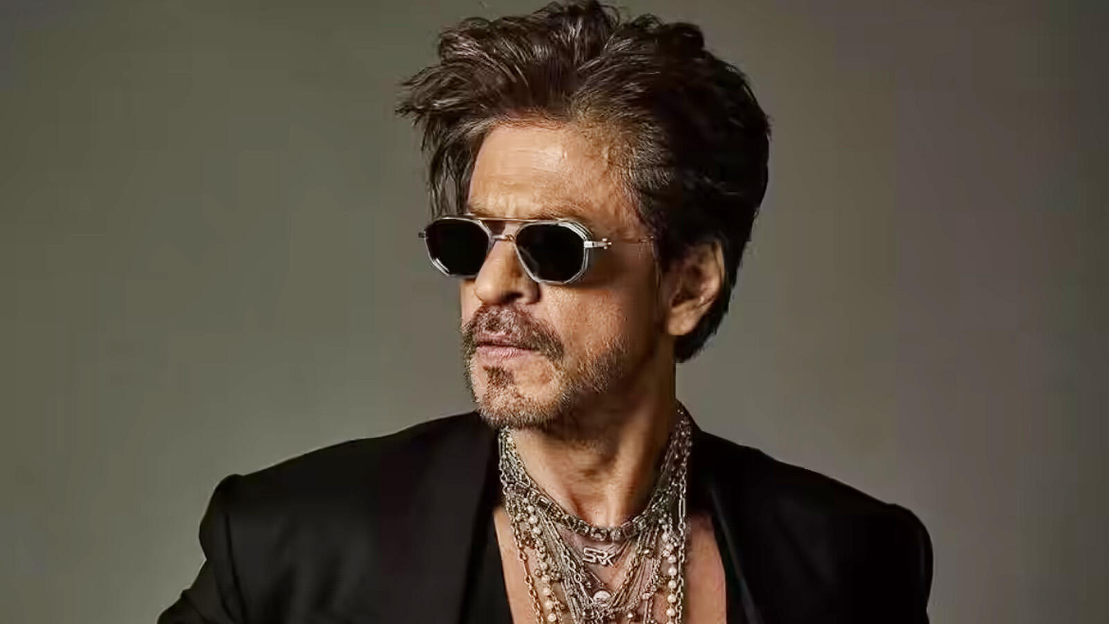 Shah Rukh Khan Diet: What are Shah Rukh Khan's eating habits that surprise fans