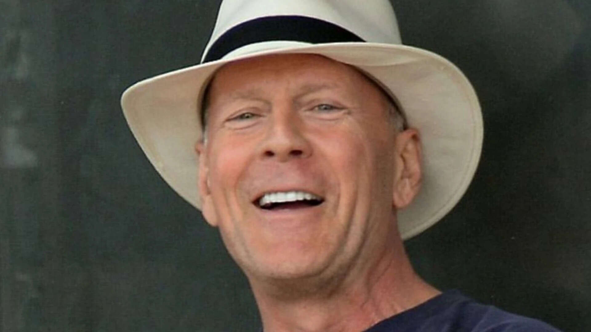 Bruce Willis: Bruce Willis on Confidence: A Timeless Life Lesson from the 'Die Hard' Star |