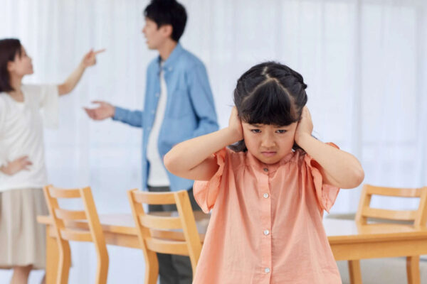 Why some children disrespect their mothers and what a father’s behaviour has to do with it