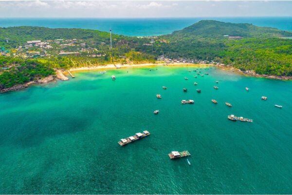 Phu Quoc Boat Accident: “The boat had hardly left the island, we were all screaming for help…”: How a dream holiday near Vietnam's Phu Quoc ended in tragedy